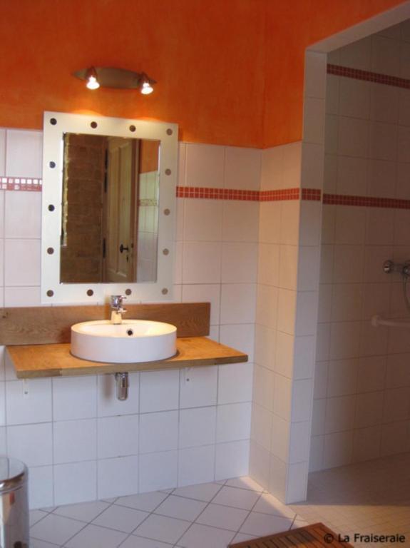 Chambres D'Hotes La Fraiseraie Tellancourt 객실 사진